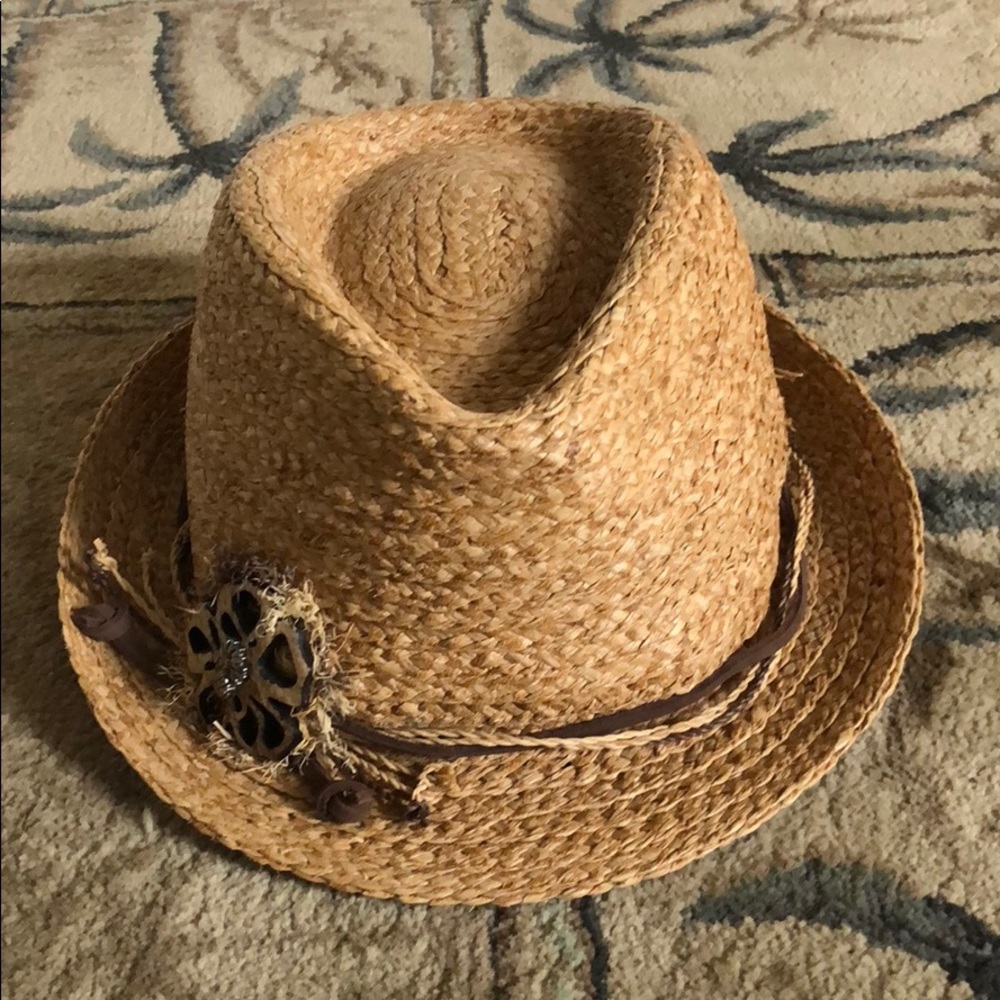 Tommy Bahama Tan Straw Hat with Brown Accents